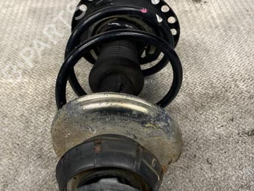 Used Right front shock absorber Right front shock absorber DACIA SANDERO II 1.5 dCi (90 hp) 24101226 24101226