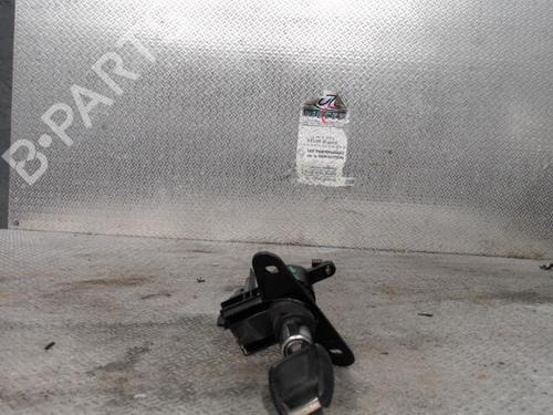 Used Tailgate handle Tailgate handle OPEL ZAFIRA A MPV (T98) 2.2 DTI 16V (F75) (117 hp) 24096541 24096541