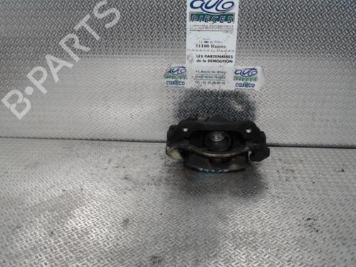Venstre bremsekaliber foran TOYOTA YARIS (_P1_) 1.0 (SCP10_, SCP10R) (65 hp) 24074137