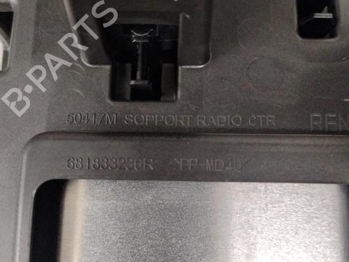 display-monitor-renault-megane-iv-grandtour-k9amn_-2016-32307995 main image