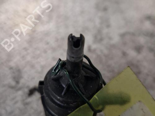 Sprinklervæskepumpe SKODA OCTAVIA I (1U2) 1.9 TDI (110 hp) 24063615