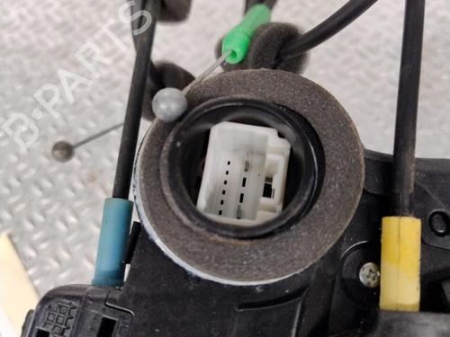 Used Rear right lock TOYOTA RAV 4 III (_A3_) 2.2 D 4WD (ALA30_, ALA30R) (136 hp) 28615005