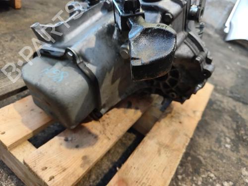 Used Gearbox Gearbox CITROËN C3 II (SC_) 1.4 HDi 70 (SC8HZC, SC8HR0, SC8HP4) (68 hp) 33132424 33132424