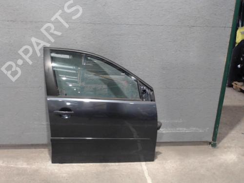 Used Right front door VW POLO (9N_, 9A_) 1.4 TDI (80 hp) 24082442