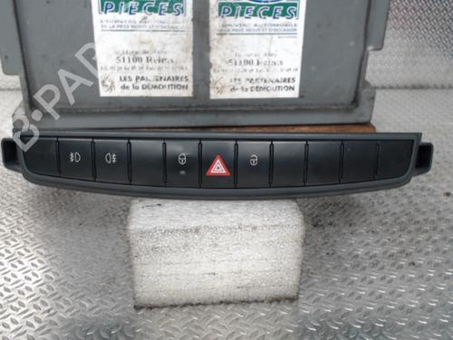 Used Warning switch Warning switch SMART FORFOUR (454) 1.5 CDI (454.001) (95 hp) 24072397 24072397