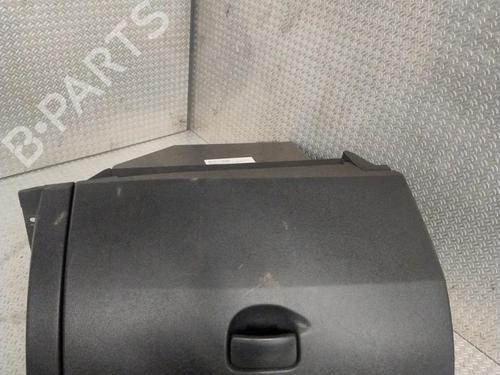 Used Glove box RENAULT CLIO III (BR0/1, CR0/1) 1.5 dCi (BR17, CR17) (86 hp) 30366028