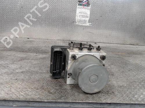 Used ABS pump HYUNDAI i20 I (PB, PBT) 1.4 CRDi (75 hp) 30484203