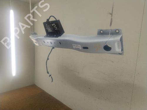 Used Front bumper reinforcement Front bumper reinforcement 37038863 37038863