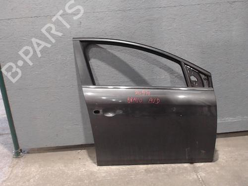 Used Right front door FIAT BRAVO II (198_) 1.9 D Multijet (198AXB1A) (120 hp) 24077499