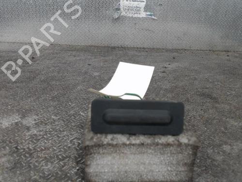 Trunk håndtak CITROËN C4 CACTUS 1.2 THP 110 (110 hp) 24088288
