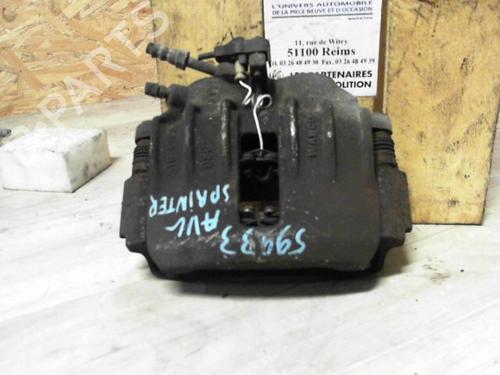 Used Left front brake caliper Left front brake caliper MERCEDES-BENZ SPRINTER 2-t Bus (B901, B902) 208 D (901.371, 902.371, 902.372) (79 hp) 24067569 24067569