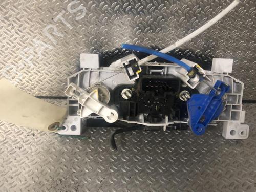 Used Climate control Climate control DACIA DUSTER (HS_) 1.5 dCi 4x4 (90 hp) 24079156 24079156