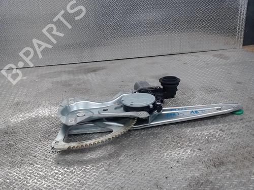 Used Rear right window mechanism TOYOTA YARIS (_P13_) 1.5 (NSP131_) (112 hp) 24077856