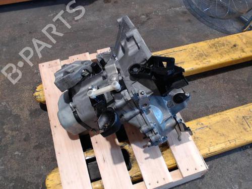 Used Gearbox CITROËN C3 II (SC_) 1.2 VTi 82 (82 hp) 24090761