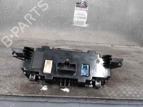 Used Climate control RENAULT TWINGO II (CN0_) 1.2 16V (CN04, CN0B) (75 hp) 24093179