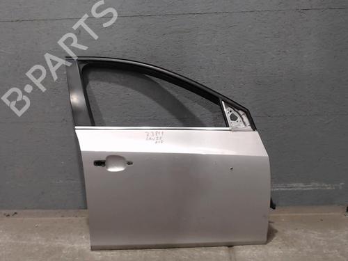 right-front-door-chevrolet-cruze-j300-2009-24078790 main image