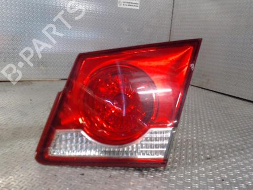 Used Right tailgate light CHEVROLET CRUZE (J300) 2.0 CDI (150 hp) 24072603