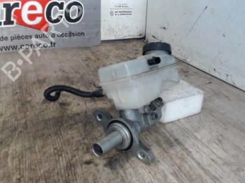 Used Brake master cylinder Brake master cylinder DACIA LODGY (JS_) 1.5 dCi (JSMC, JSAF) (107 hp) 24061976 24061976