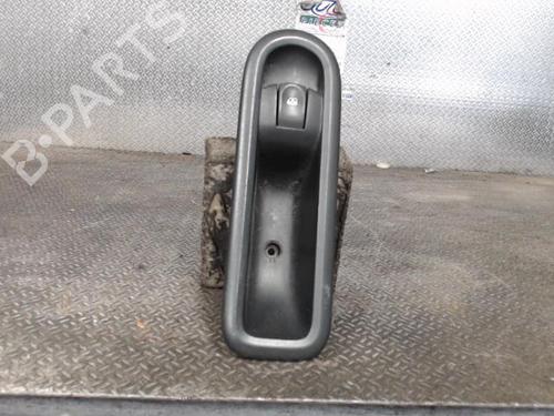 Used Switch Switch RENAULT CLIO III Grandtour (KR0/1_) 1.5 dCi (KR0F) (86 hp) 24090807 24090807