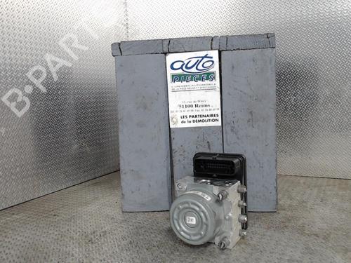 Used ABS pump ABS pump RENAULT MEGANE IV Hatchback (B9A/M/N_) 1.2 TCe 100 (B9MS) (100 hp) 30483684 30483684