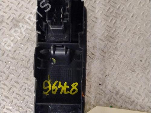 Used Switch Switch VW UP! (121, 122, BL1, BL2, BL3, 123) 1.0 (75 hp) 29739580 29739580