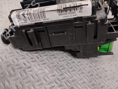 Used Fuse box Fuse box CITROËN C3 I (FC_, FN_) 1.4 HDi (68 hp) 30740201 30740201