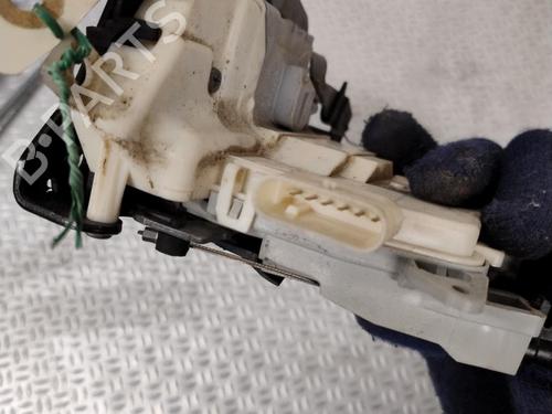 Front right lock SEAT LEON (1P1) 2.0 TDI 16V | BP25703701C97