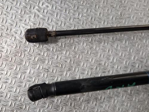 tailgate-lift-support-audi-a3-sportback-8va-8vf-2012-2013-2014-2015-2016-2017-2018-2019-2020-2021-24061515 main image