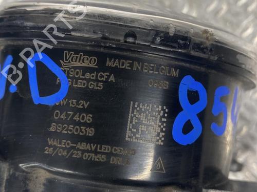 right-front-fog-light-peugeot-3008-ii-suv-mc_-mr_-mj_-m4_-2016-24101645 main image