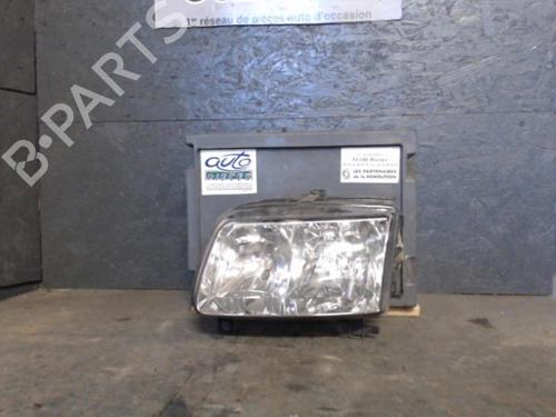 Used Left headlight VW POLO (6N2) 1.4 (60 hp) 24069415