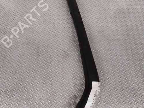Rear windshield wiper arm TOYOTA YARIS (_P9_) 1.0 VVT-i (KSP90_, KSP90R) | BP28802568C144 