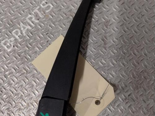 rear-windshield-wiper-arm-renault-megane-iv-hatchback-b9amn_-2015-30164056 main image