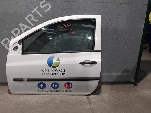 Used Left front door RENAULT CLIO III (BR0/1, CR0/1) 1.5 dCi (BR17, CR17) (86 hp) 24077461