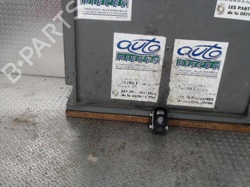 Used Left rear window switch Left rear window switch MERCEDES-BENZ C-CLASS (W203) C 220 CDI (203.008) (150 hp) 24073250 24073250