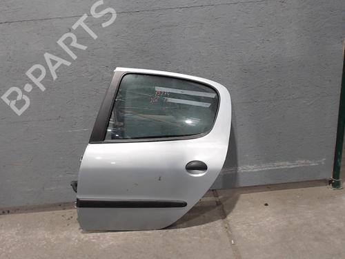 Used Left rear door Left rear door 24079978 24079978
