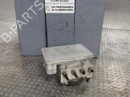 Used ABS pump ABS pump CITROËN C3 II (SC_) 1.4 HDi 70 (SC8HZC, SC8HR0, SC8HP4) (68 hp) 30483384 30483384