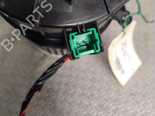 Used Heater blower motor Heater blower motor PEUGEOT 508 II (FB_, FH_, F3_) 1.5 BlueHDI 130 (FBYHZJ, FBYHZR) (131 hp) 33278334 33278334