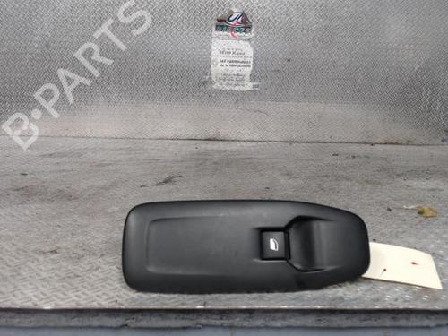 Comutador Comutador PEUGEOT 208 I (CA_, CC_) 1.2 VTi 68 / PureTech 68 (68 hp) 24095618 24095618