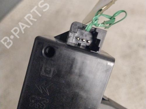 electronic-module-peugeot-607-9d-9u-2000-30916313 main image