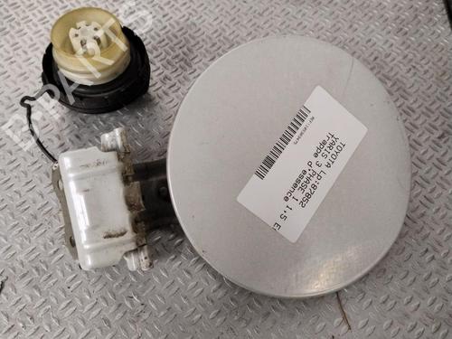 fuel-flap-toyota-yaris-_p13_-2010-2011-2012-2013-2014-2015-2016-2017-2018-2019-2020-26015356 main image