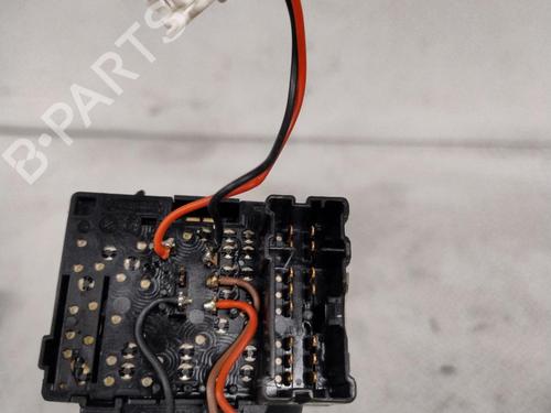 Used Steering column stalk DACIA SANDERO II TCe 90 (B8M1, B8MA, B8AC) (90 hp) 30447608