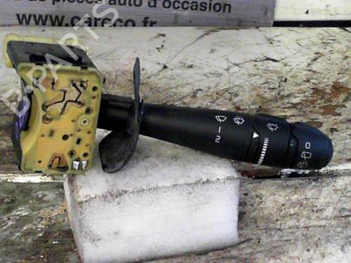 Used Steering column stalk RENAULT MEGANE I (BA0/1_) 1.6 16V (BA04, BA0B, BA11, BA1J, BA16, BA19, BA1K, BA1V,... (107 hp) 24066928