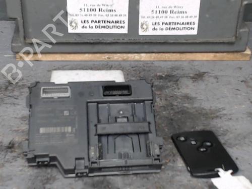Used Card reader RENAULT CAPTUR I (J5_, H5_) 1.5 dCi 90 (J5N4, J5M5, J5MW, J5M6, J5AL, J5AJ) (90 hp) 24070186