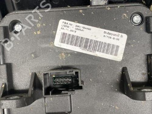 Used Shift knob Shift knob PEUGEOT 3008 I MPV (0U_) 2.0 HDi Hybrid4 (0URHCA) (200 hp) 24100969 24100969