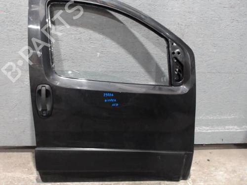Used Right front door Right front door 24087878 24087878