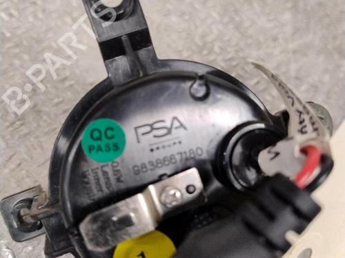 Used Right tailgate light Right tailgate light CITROËN AMI (9A_) Electric (9AZ2CA) (8 hp) 39995546 39995546
