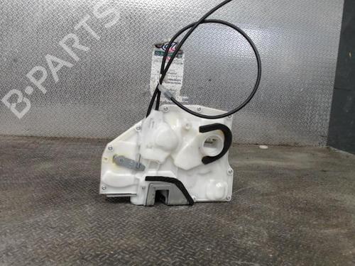 front-right-lock-suzuki-swift-iii-mz-ez-2005-24090199 main image