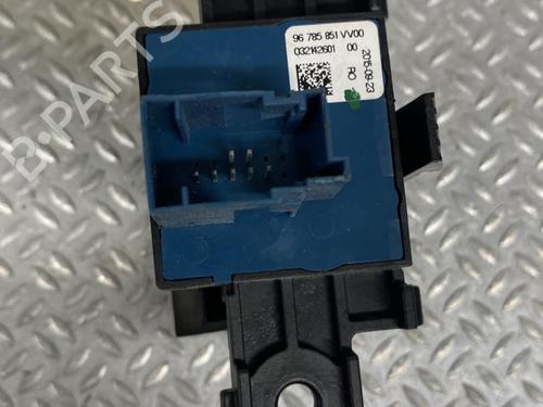 Used Switch Switch PEUGEOT 308 II (LB_, LP_, LW_, LH_, L3_) 2.0 BlueHDi 150 (150 hp) 24093818 24093818