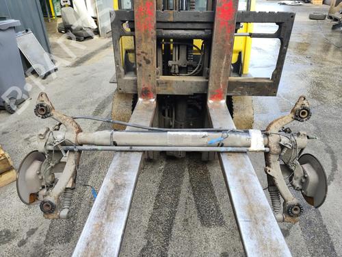 Used Rear axle Rear axle PEUGEOT 206 Hatchback (2A/C) 1.6 HDi 110 (109 hp) 33632442 33632442