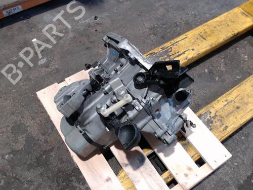 Used Gearbox CITROËN C3 II (SC_) 1.4 (73 hp) 24093232